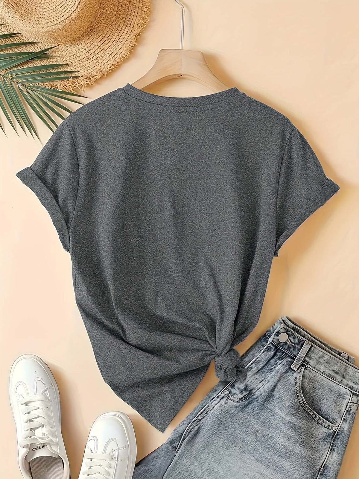 Women'S Summer T-Shirt, Cute Friends Q-Version Character Cartoon Print Nostalgic Style Round Neck Short Sleeve T-Shirt 90S Classic Movie Animation Warner Bros. Fan Gift Casual Vacation Travel Versatile Retro Style Top S-XXL - Deep Gray
