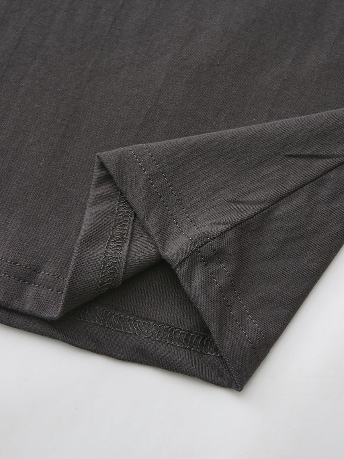 Men's Pure Cotton T-shirt, Printed with a Hawaiian Coast Surfboard Pattern, Is Stylish, Casual, Breathable, and Versatile, Making It a Unique Short-sleeved Top Suitable for Casual Attire in the Summer - Dark Gray
