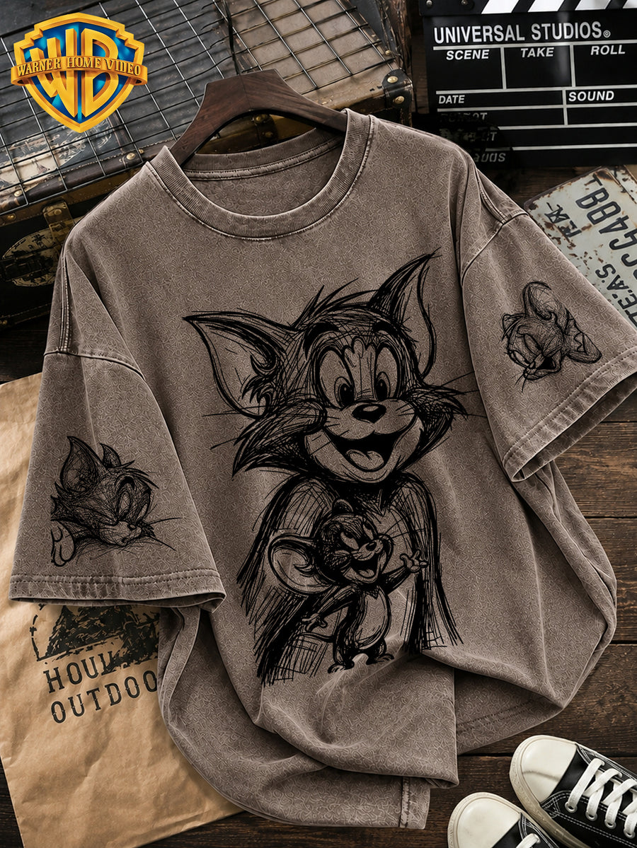 Warner Bros. Licensed Heart-shaped Mouse Pattern Printed Water-washed T-shirt. A Retro Short-sleeved Round-neck Top with a Sketch Cartoon Style Design. Perfect for Casual Street Wear, Daily Wear, Travel and Leisure Outings. - Coffee Color