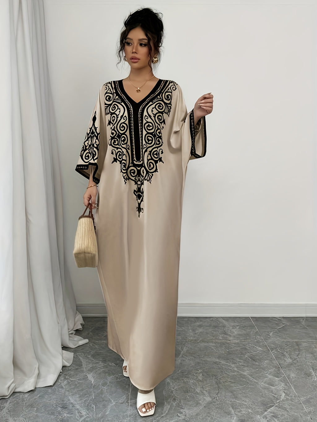 Exclusive BK090550 Elegant Women's Abaya, Bohemian Style with V-Neck and Long Sleeves, Ethnic Print, Machine Washable, Traditional Dress for All Seasons, Modest Clothing with Intricate Pattern Design, Ideal for Casual and Formal Wear - Apricot