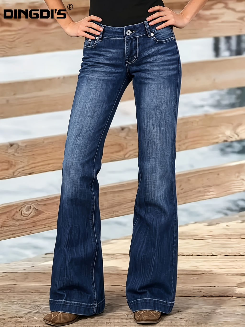 Women's Stretchy Straight-Leg Jeans - Comfortable & Fashionable, Classic Blue Wash Denim with Pocket Detail, All-Season Casual Wear - Deep Blue
