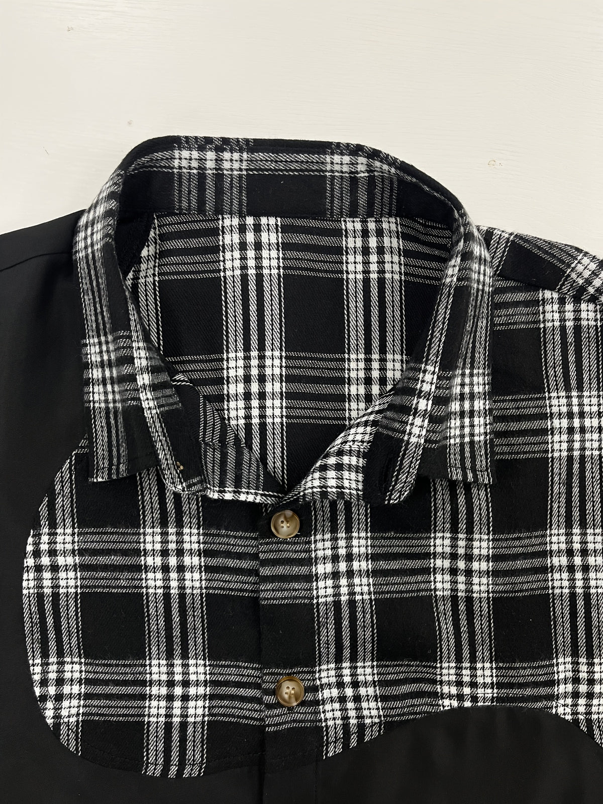 Men's Spring/Autumn Vintage Black and White Checkered Patchwork Long-Sleeve Shirt, Niche Irregular Color-Block Design, Trendy Brand Loose Short Fashion Shirt, Suitable for Daily Casual, Commuting, and Travel - Black