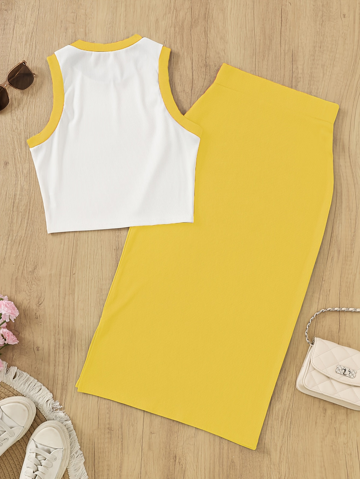 Women'S Sleeveless Vest And Slit Skirt Set - Yellow