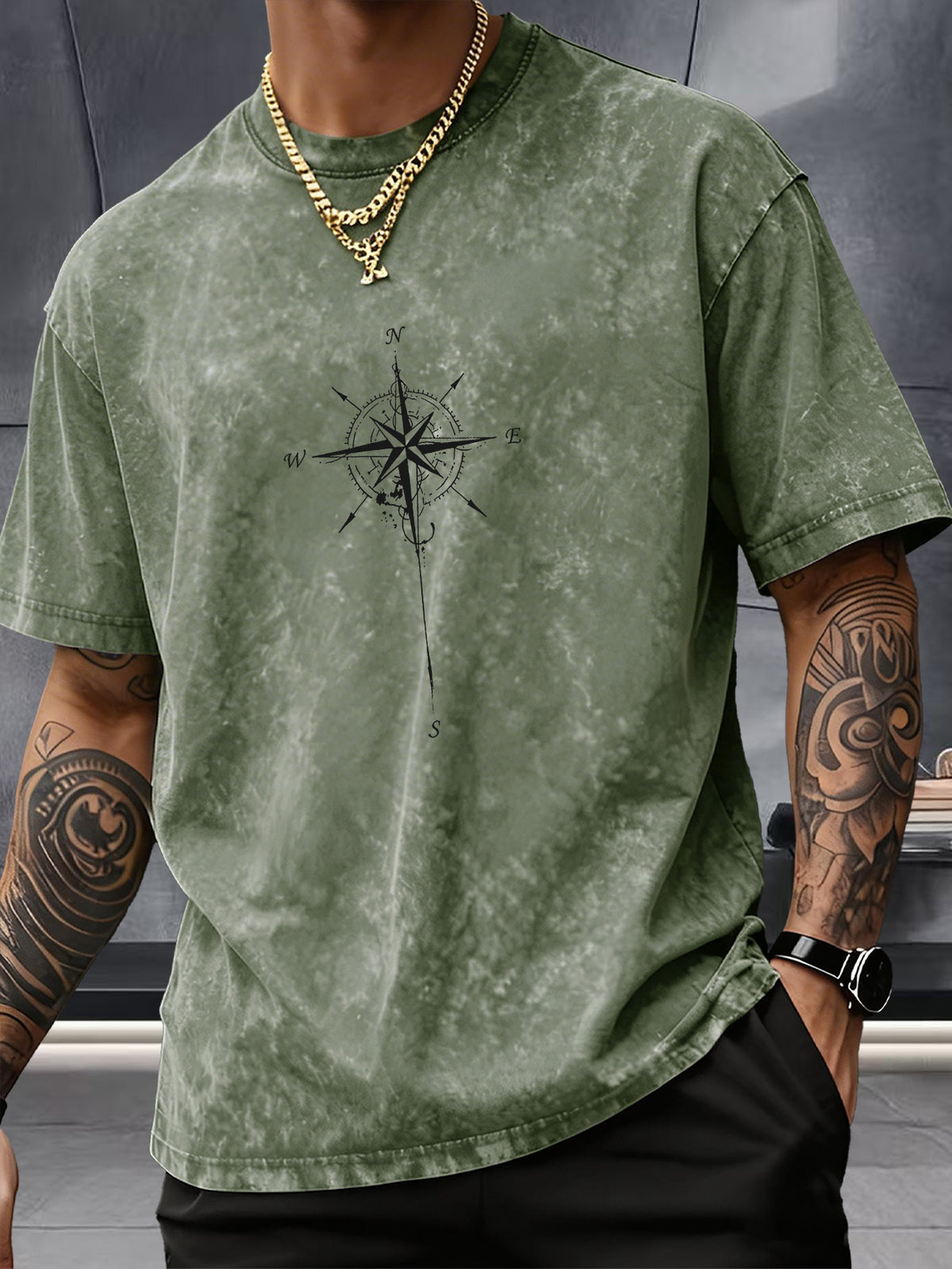 Men's Washed Distressed Pure Cotton Loose Fit Drop Shoulder T-Shirt with Vintage Compass and Anchor Line Graphic Print on Front and Back, Versatile American Streetwear High Street Hip-Hop Style, Couple's Matching Outfit for Streetwear, Daily Outings - Military Green