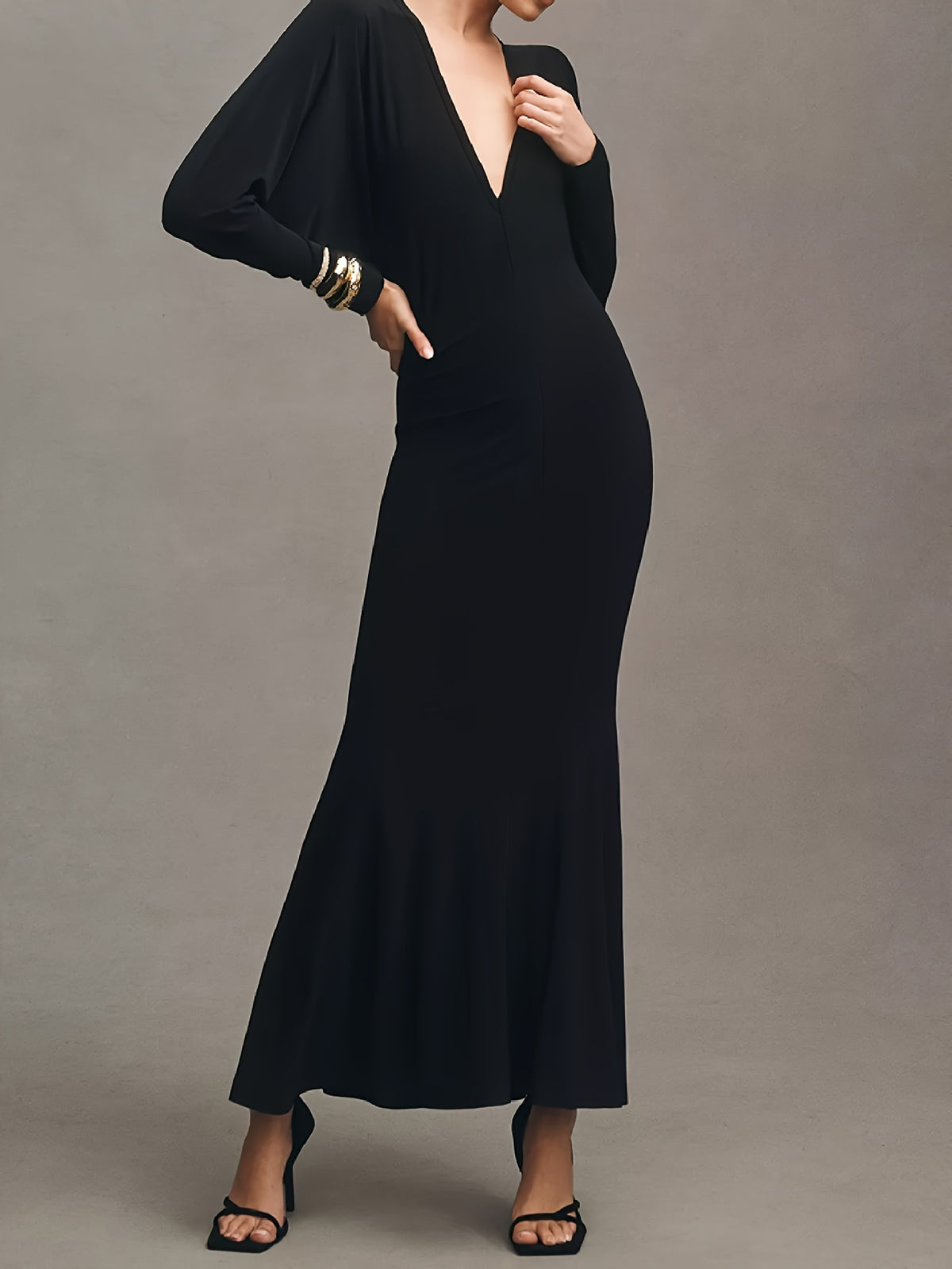 Women's Elegant Deep V-Neck Bodycon Evening Dress Suitable for Weddings, Galas & Proms - Stretch Formal Dress, Machine Washable Solid Color Gala Wedding Gown - Black