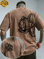 [Warner Bros] Official Authorization, Men's Short Sleeved Fun Cartoon Print Design, American Retro Washed Distressed T-shirt, Outdoor Sports and Leisure Clothing, Daily Commuting, Machine Washable - Coffee Brown