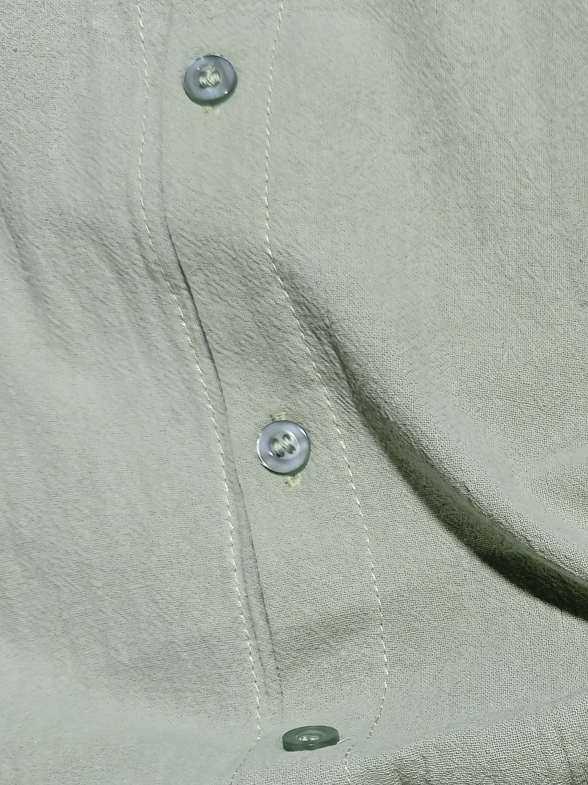 Casual Men's Pure-color Long-sleeved Shirt, a Classic and Versatile Button-up Cardigan, Skin-friendly, Breathable, and of Good Texture. Available in Multiple Colors, It Is the First Choice for Daily Commuting, Shopping, and Going Out. - Olive Green