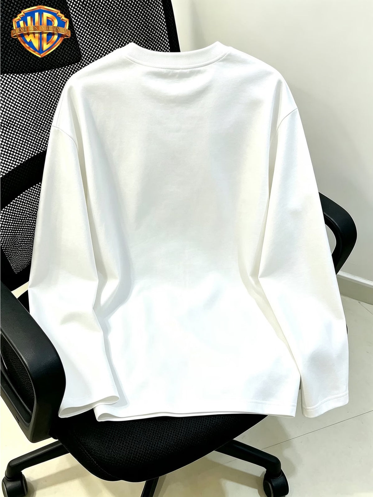 DC Superman Retro Gradient S-Logo Print Men'S Breathable Athletic Long Sleeve T-Shirt, 100% Round Neck Casual Base Layer, Comfortable And Lightweight for Sports, Exercise, Daily Outings - White