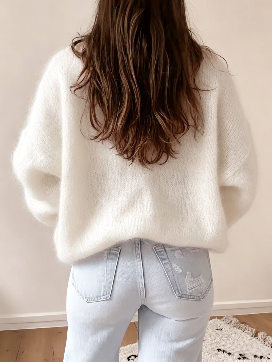 French Lazy Round Neck Sweater Early Autumn Early Winter Oversized Lantern Long Sleeve Women'S Soft Plush Skin-Friendly -Concealing Single Piece Versatile Inner Wear Outer Wear Commute Date Travel Casual Relaxed Atmosphere Pullover Top ASD1 - White