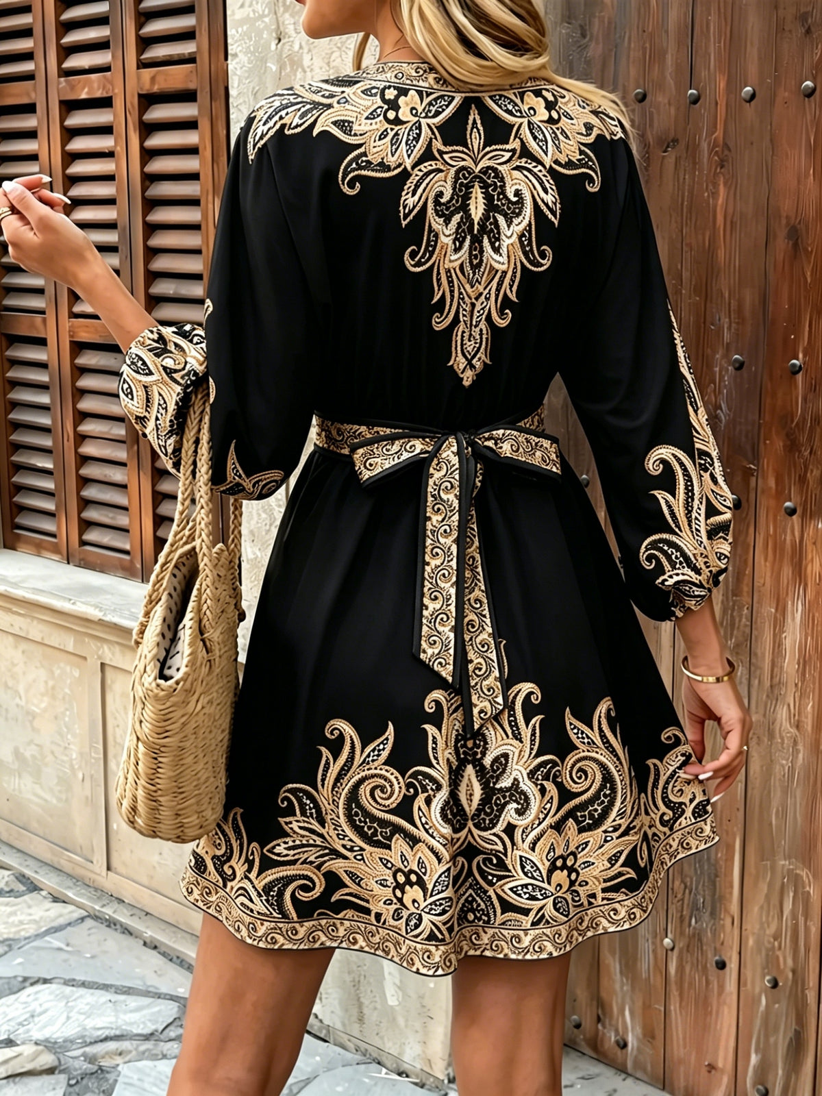 Fashionable and Elegant Printed Dress - Black