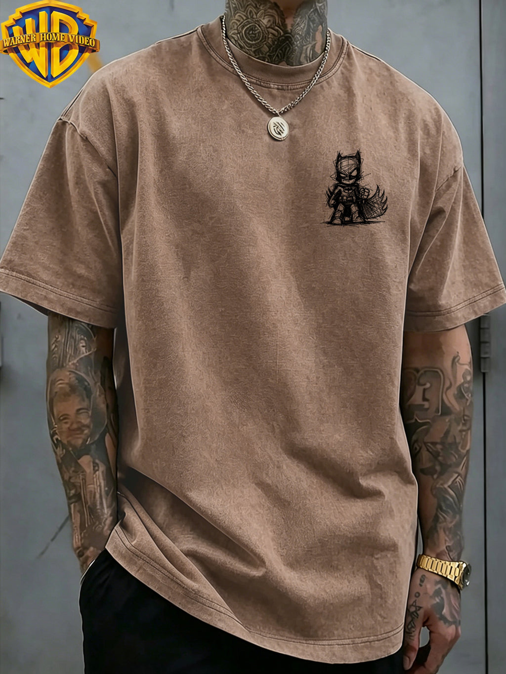 Warner Bros. Official License, Cape Q-Version Batman Sketch Double-Sided Print Washed Distressed Short Sleeve T-Shirt, American Retro Casual Top, Men'S Casual Comfortable Versatile Loose T-Shirt, Suitable for Daily Wear, Styling, And Gifting - Coffee Color