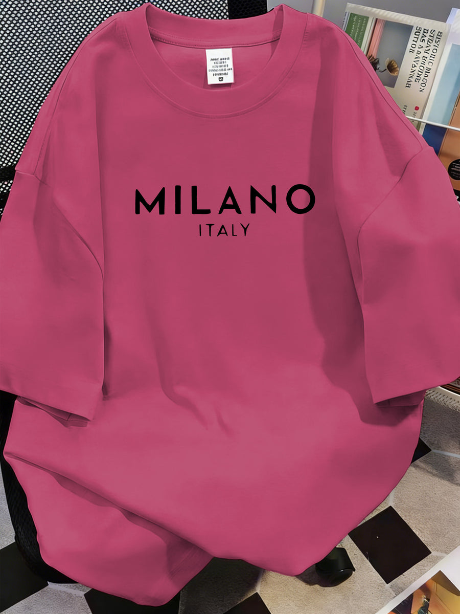 American Vintage Short-Sleeve T-Shirt with Letter Print from Milano, Italy, Featuring a Minimalist Ins Style, Loose Fit, Casual Top for Women, Perfect for High Street And Versatile Fashion - Rose Red