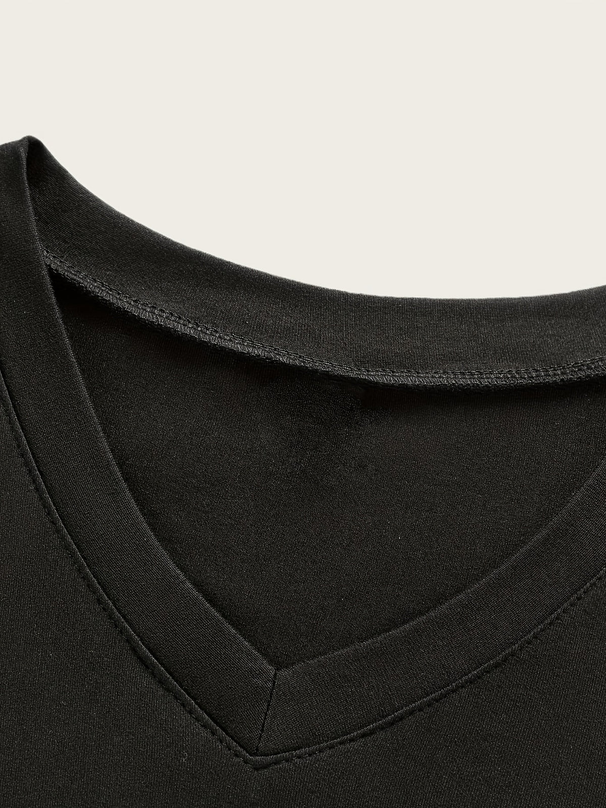 2pcs 100%, Men'S Knitted Solid V-Neck T-Shirt, Men'S T-Shirt New Chapter Design, Summer Global All-Season Base Layer Factory Made Men Comfortable High Quality High Fit Rate Casual Sports Top - Black+Dark Grey