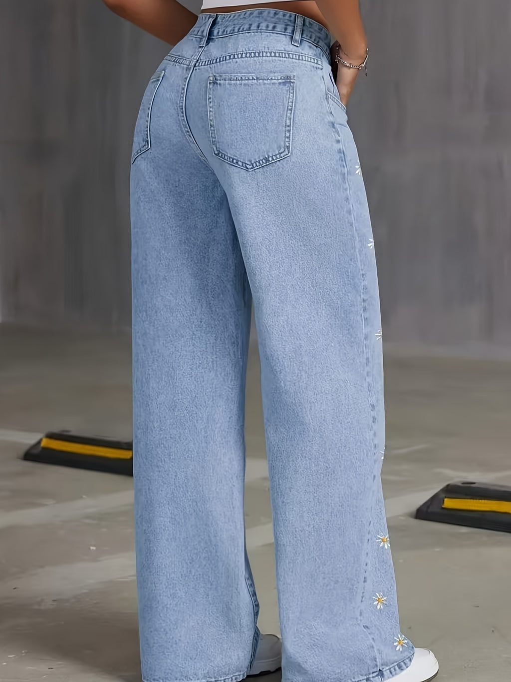 Women's Summer Trendy Daisy Embroidered Denim Wide-Leg Pants - Light Blue