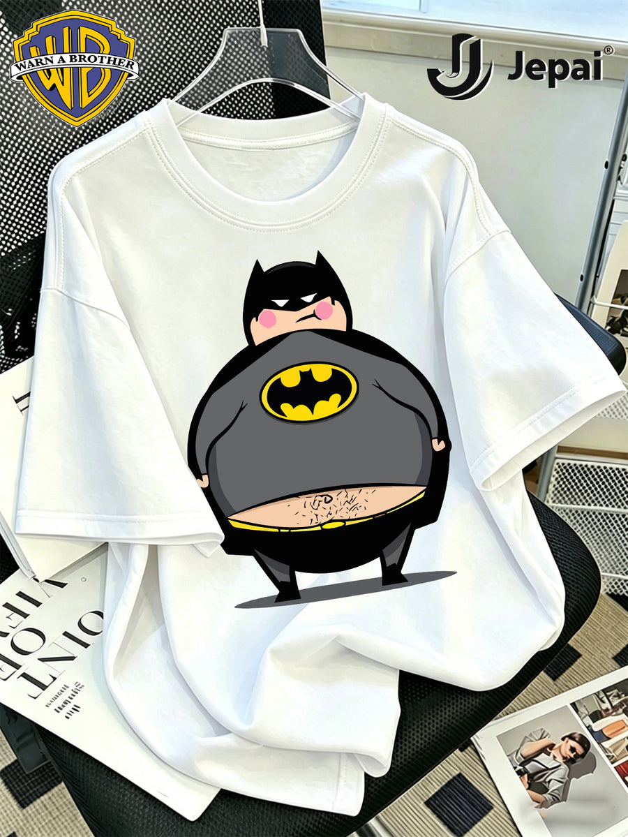 Warner Bros. Exclusive License, Retro Street Style DC Batman Cartoon Classic Character Print Design Men'S Summer Basic Casual Short Sleeve Top, Casual Round Neck Shirt, Suitable for Outdoor Wear, Fitness, Office, And Daily Casual Wear - White