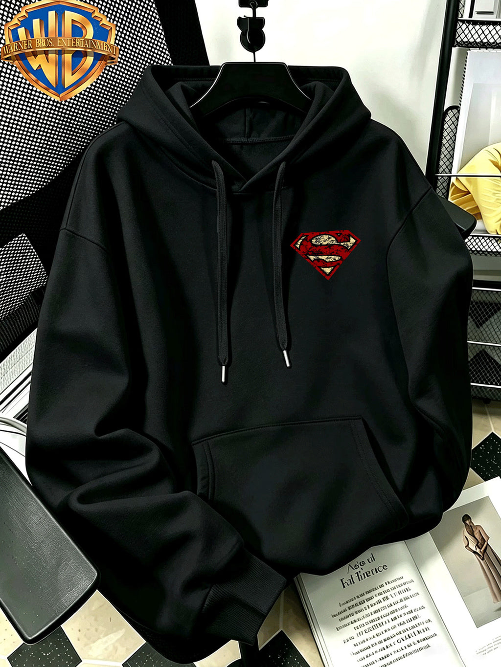 [Warner Bros. Official] Autumn/Winter Streetwear Fashion Men's Drawstring Pocket Hooded Sweatshirt, Vintage Distressed Superman "S" Logo Worn Badge Print Design, Sporty Style Loose Fit Hoodie, for Daily Casual Wear, Men's Trendy Fashion - Black