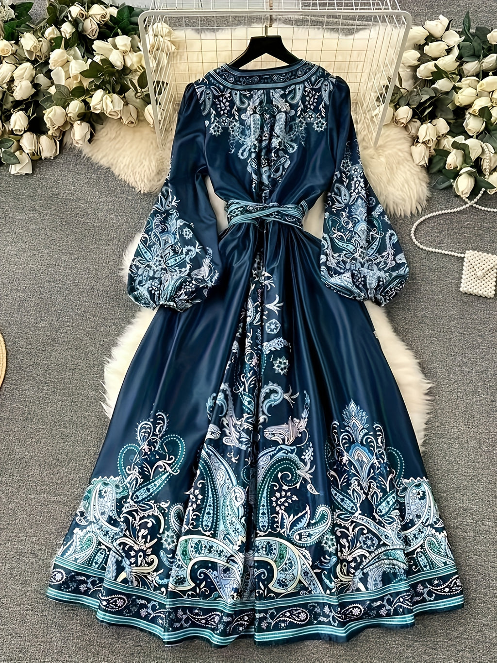 New Elegant Vintage Court-Style Middle Eastern Long Robe, Traditional Ethnic Print Maxi Dress with Deep V-Neck, Waist Belt, Lantern Sleeves, and Long Length for Women - Navy Color