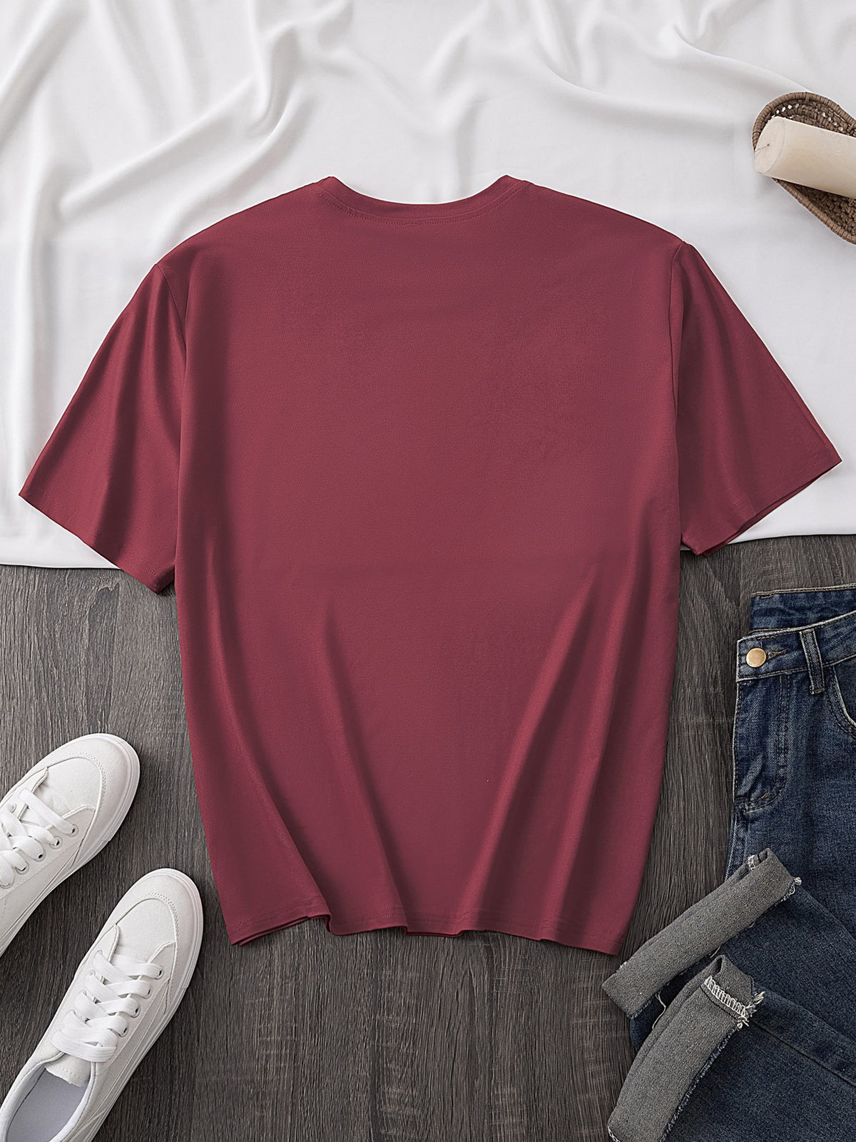 Women's Oversized Round Neck Short Sleeve T-Shirt - Blouse with - Letter Print (Suitable for Initial/ending Letters) - Loose Fit Casual & Elegant - Top - Machine Washable Comfortable Casual Attire for & Outfits - Burgundy