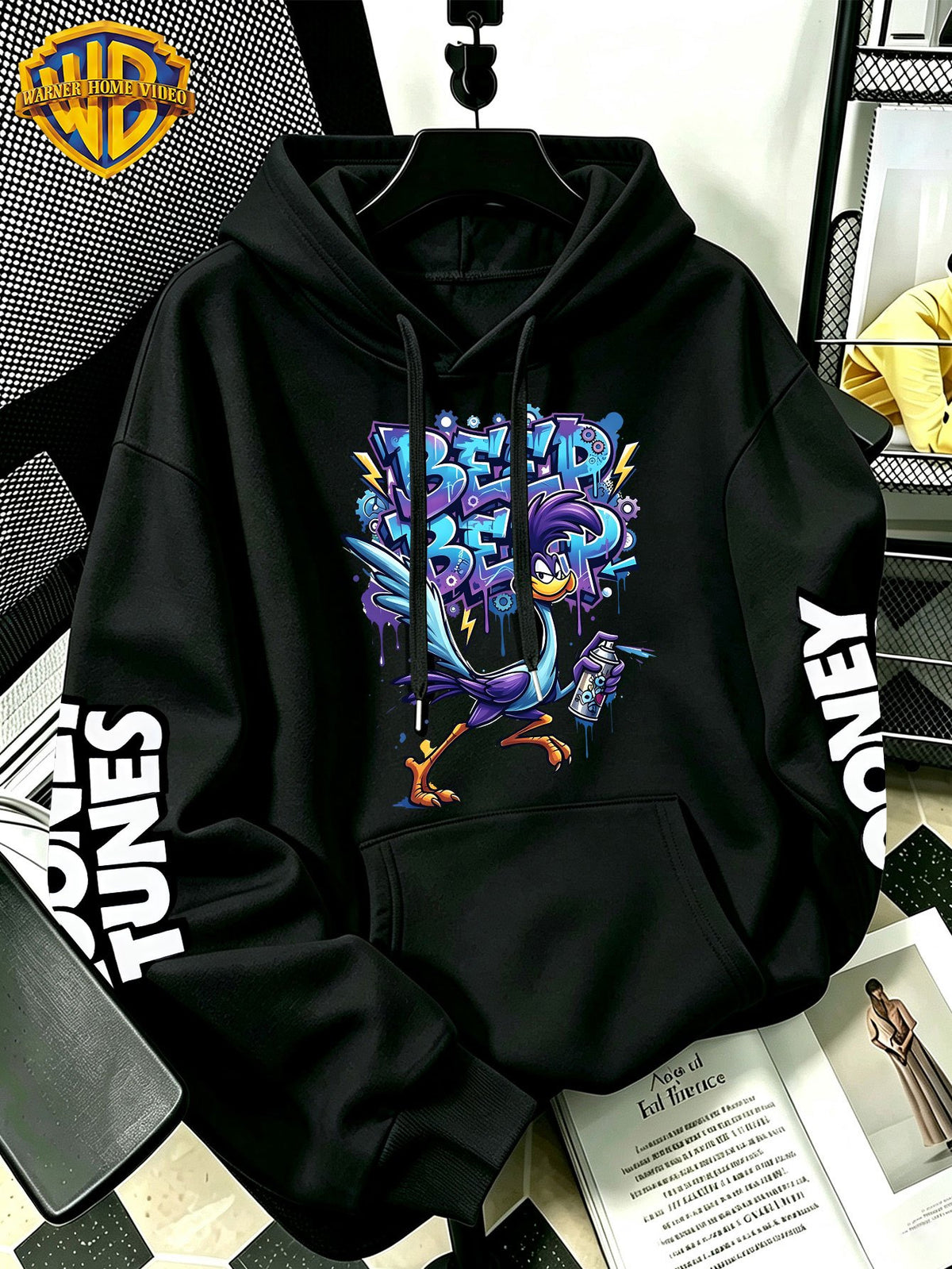 WB Warner Bros Official Men's & Women's Cyber Graffiti Runaway Bird Hoodie - Iconic WB Print Sweatshirt, Adjustable Hood, Loose Fit Warm Pullover for Fall/Winter, Machine Washable Suitable for Daily Wear & Outdoor Sports - Black
