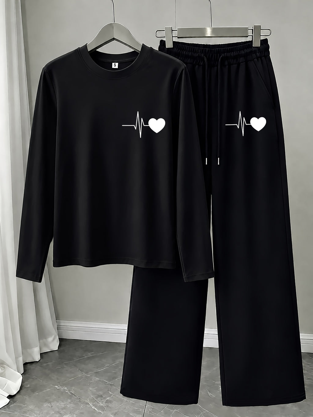 Heartbeat ECG Heart Pattern Print, American Vintage Korean-Style Relaxed Fit Women's Loose Crew Neck Long Sleeve Top and Drawstring Straight-Leg Wide-Leg Pants 2pcs Set, Simple Casual Sportswear, and Flattering on All Body Types, Versatile for All - Black+black