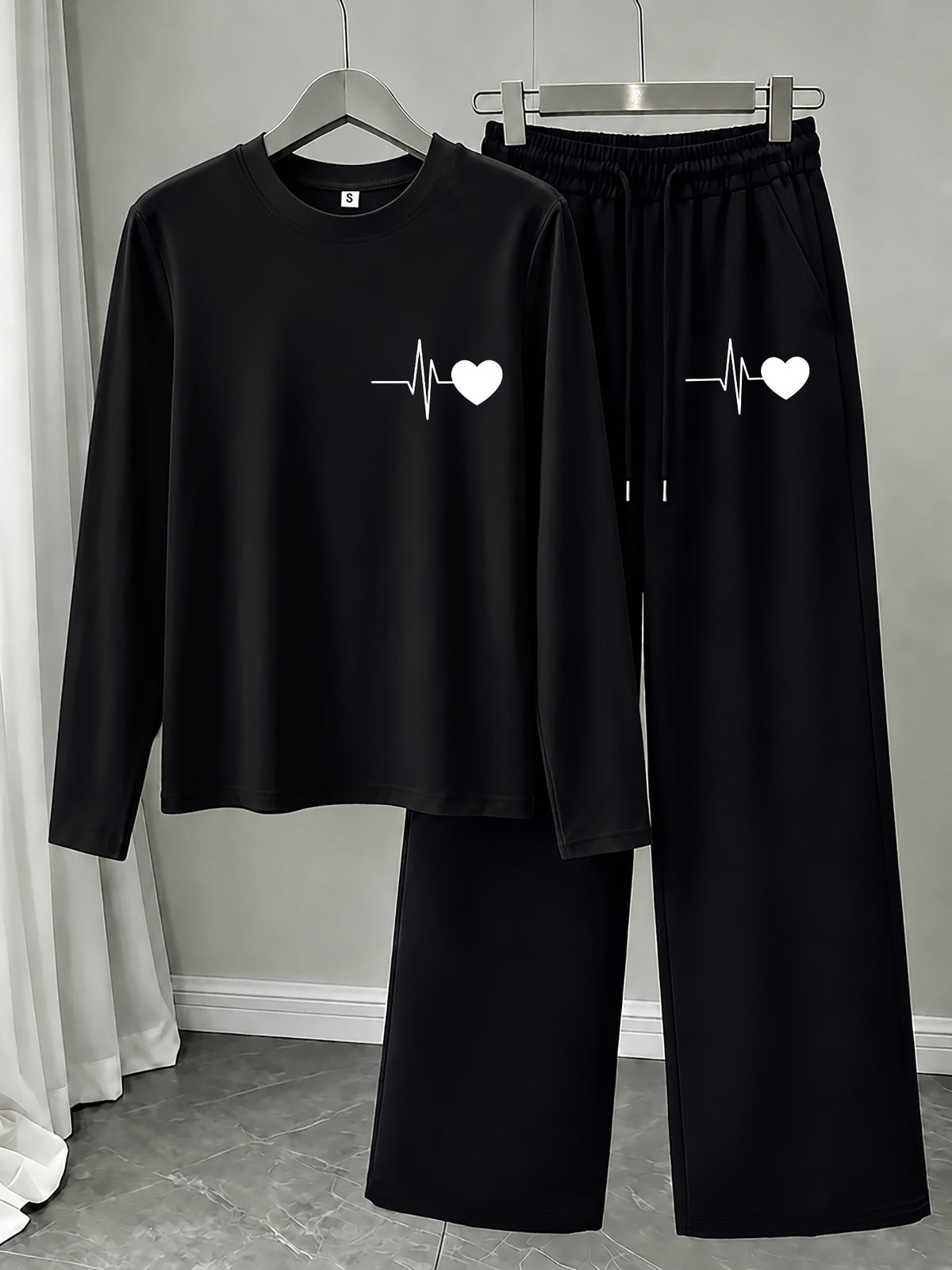 Heartbeat ECG Heart Pattern Print, American Vintage Korean-Style Relaxed Fit Women's Loose Crew Neck Long Sleeve Top and Drawstring Straight-Leg Wide-Leg Pants 2pcs Set, Simple Casual Sportswear, and Flattering on All Body Types, Versatile for All - Black+black