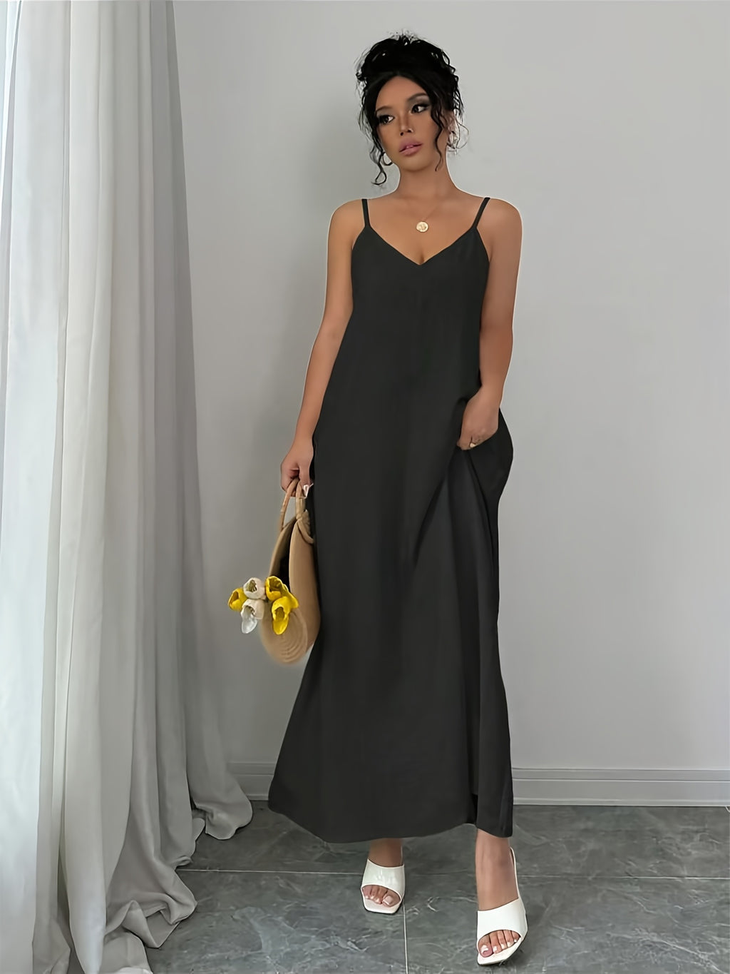Women's Elegant V-Neck Camisole Bridesmaid Dress - Adjustable Thin Strap A-Line Maxi Dress Suitable for Beach Weddings, Bridesmaids, Summer Vacations, Casual & Formal Wear, Machine Washable Solid Color Dress - Black