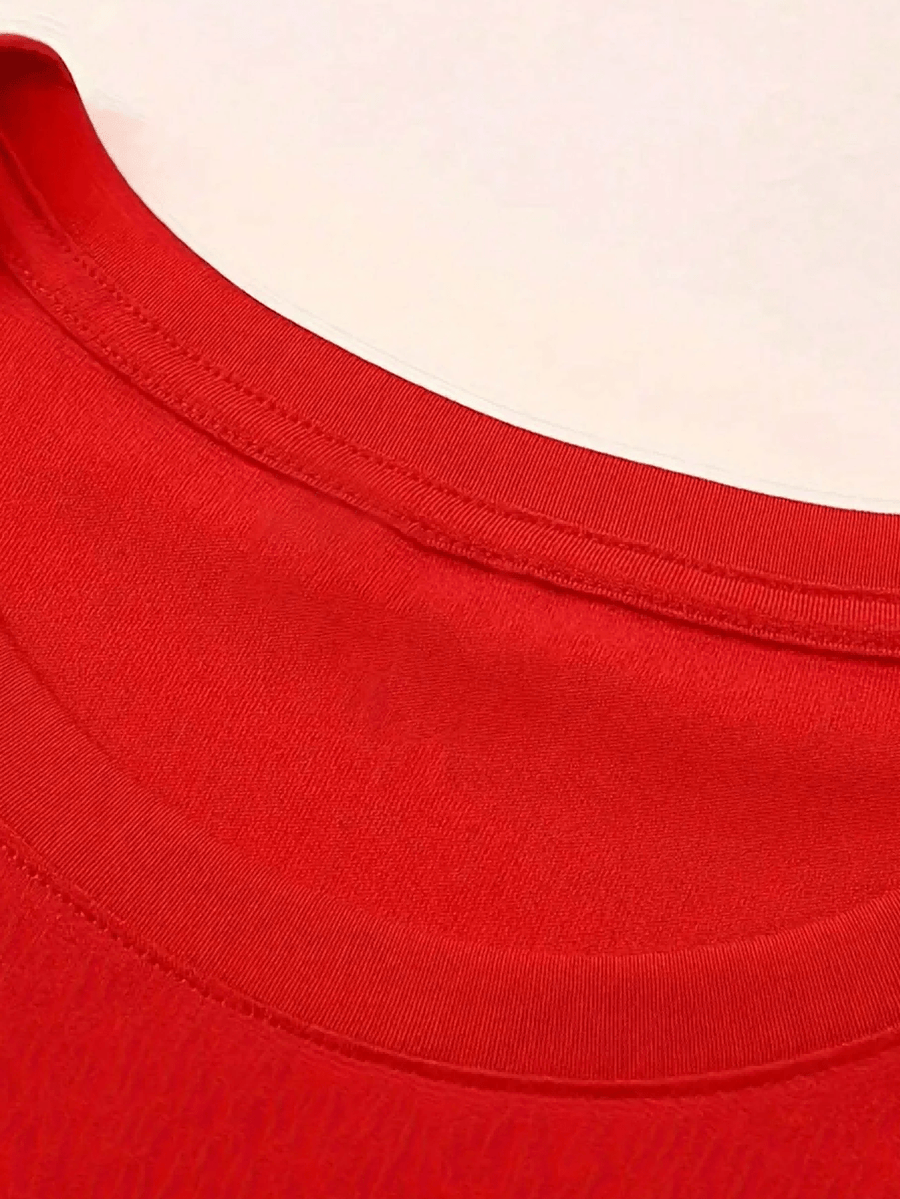 Men'S T-Shirt, Loose Fit Design with Small Daisy Patterns on Back, Easy Fresh Style for Casual Wear, Short Sleeve And Breathable, Ideal for Spring And Summer, Minimalist Aesthetic - Red