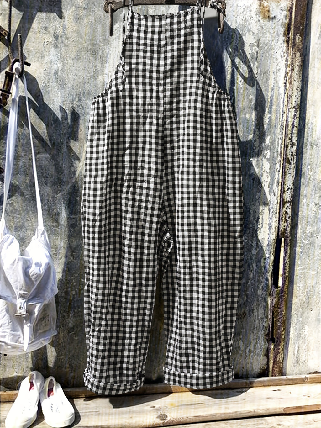 Fashionable Street Style Checkered Women'S Jumpsuit - Black And White Squares