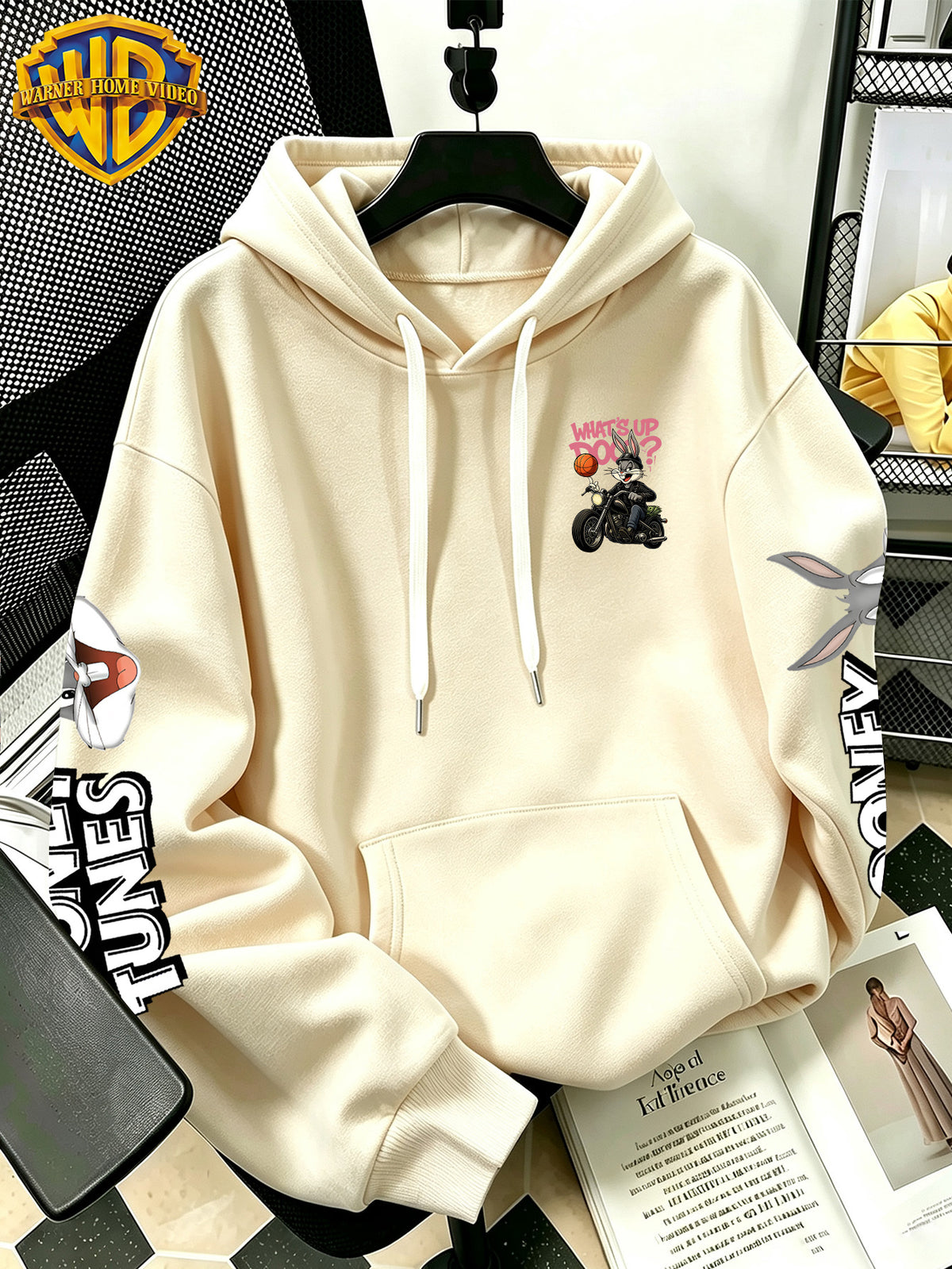 [Warner Bros] Licensed Men'S New Trendy Hoodie, Biker Motorcycle Basketball Street Cartoon Print Casual Pullover Sweatshirt, Everyday Drawstring Loose Top, Machine Washable All-Match Sports Casual Men'S Top - Apricot