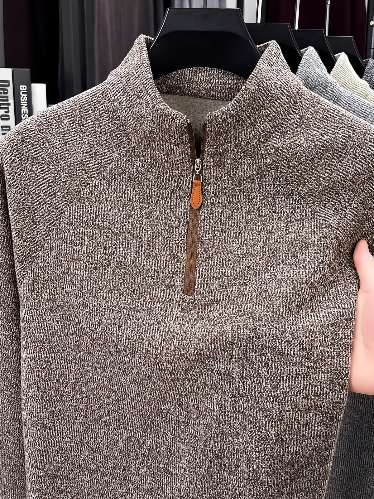 1pc Du Jing Lan OBM Men's Half-Zip Sweater - Solid Color Ribbed Knit Pullover with Stand Collar, Half-Zip Front Suitable for Layering, Business Casual & Outdoor Wear, Long Sleeve for Golf, Basketball, Daily Layering ( Autumn/Winter New Arrival) - Coffee Color