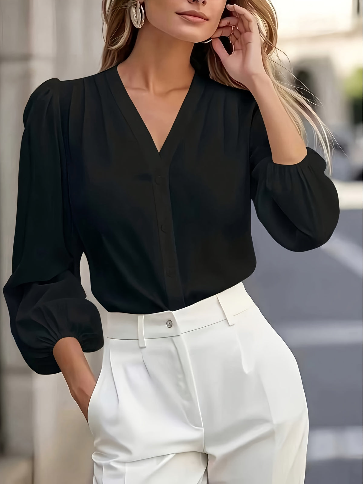 A Solid Color V-Neck Lantern Sleeve Shirt for Women, Stylish And Versatile, Essential for Commuting - Black