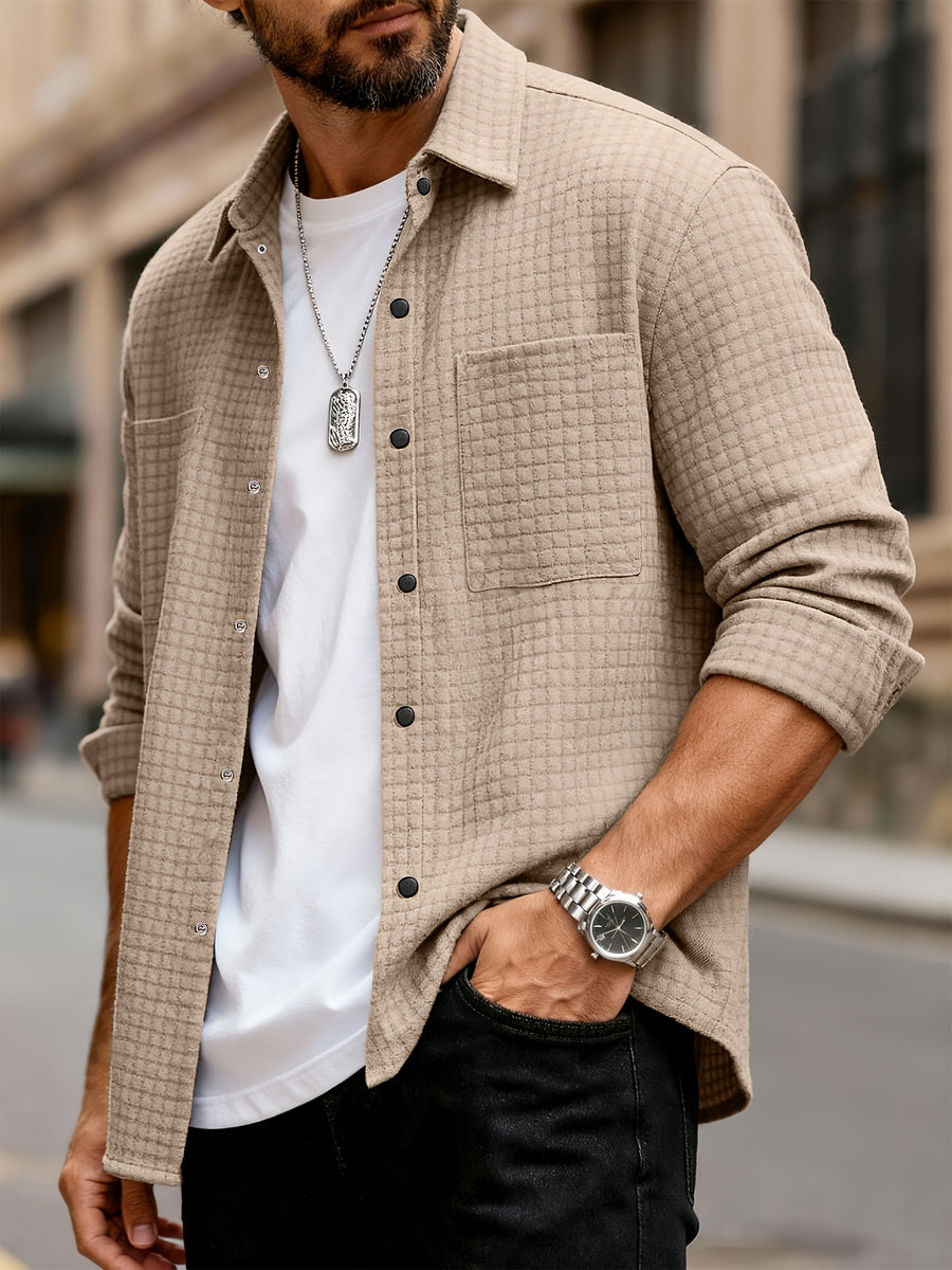 Men's Casual Solid-color Long-sleeve Shirt, Made of Comfortable Waffle-knit Fabric, Featuring a Double Chest Pocket Design, Front Button Placket, and a Loose-fit Lapel Open-front Cardigan Top, Suitable for Daily Wear and Commuting in Spring - Khaki