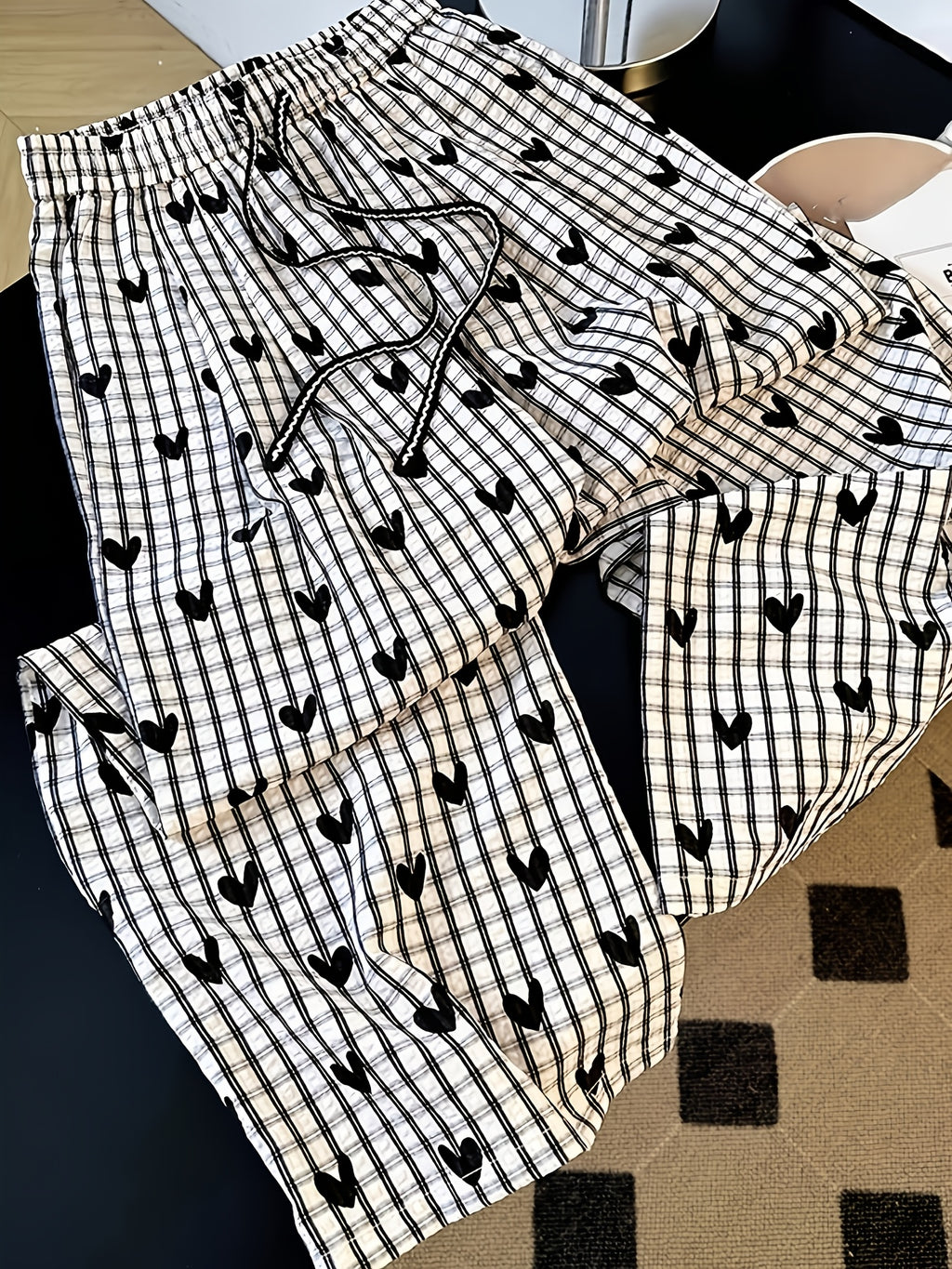 Elegant Wide- Trousers with High-Waisted Black & White Checkered Heart Pattern - Non-Stretch Suitable for - Casual to Dressy Pants, Wide-Legged for Balance and Coverage - Mixed colors