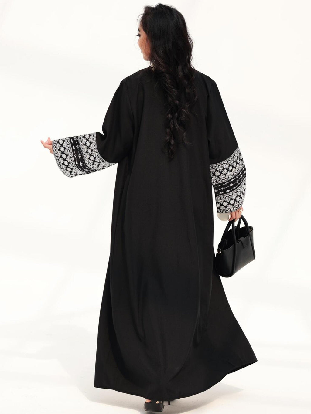 Long-Sleeved Kaftans Featuring an Embroidered Robe with a Pocket And Belt, Ideal for Casual Wear in Spring And Fall, Made from Fabric - Black