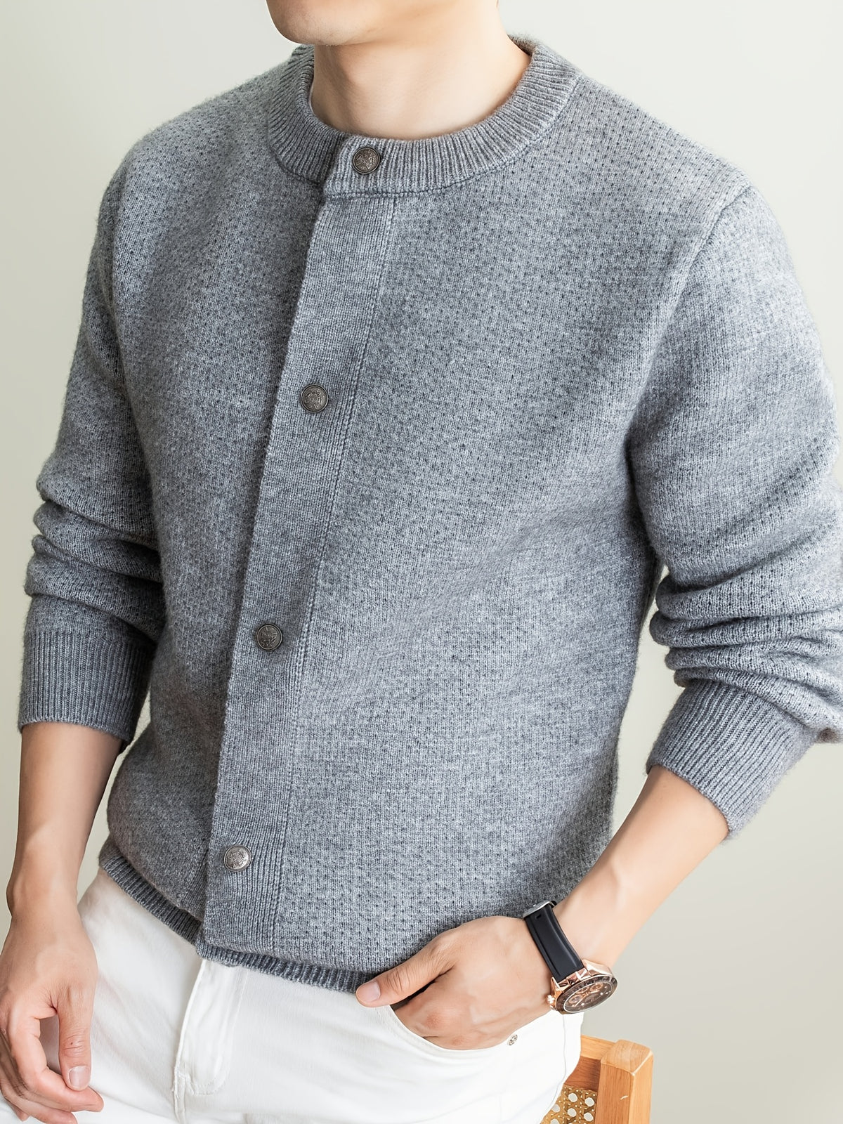 [Wading Whale OBM] 1pc Autumn Winter New Men'S Knit Cardigan, Old Money Style Textured Solid Color Round Neck Open Front Single Button Long Sleeve Sweater Base Layer Top, Men'S Casual Fashion, Suitable for Autumn And Winter Wear, Fits Daily Commute - Grey