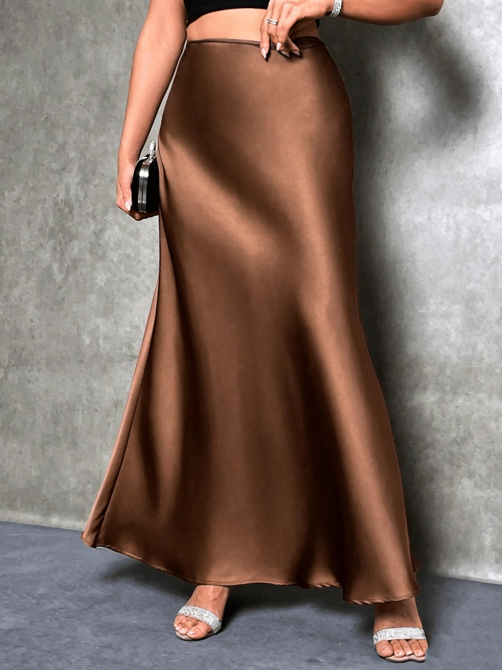 Women'S Elegant Slit Maxi Skirt - Satin Texture Christmas & Valentine'S Day Date Outfit, Suitable for Winter Holiday Parties & Office, Machine-Washable Luxury Design, High-End And Temperament-Enhancing with Festive Charm - Brown