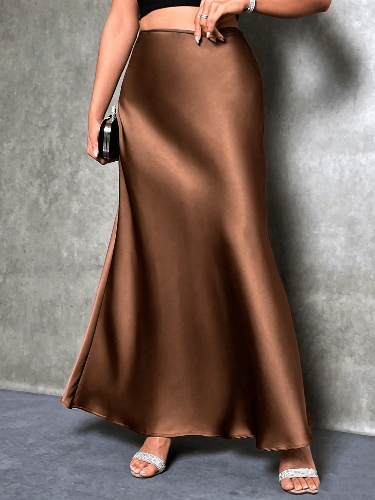 Women'S Elegant Slit Maxi Skirt - Satin Texture Christmas & Valentine'S Day Date Outfit, Suitable for Winter Holiday Parties & Office, Machine-Washable Luxury Design, High-End And Temperament-Enhancing with Festive Charm - Brown