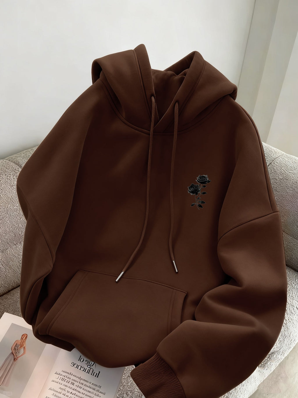Autumn Winter Men'S Fleece-Lined Hooded Sweatshirt, Double Branch Black Rose Print, Fashionable Casual Wear for Daily, Casual, Gatherings, Parties, Outdoor Sports, Men'S Warm Hooded Top - Coffee Color