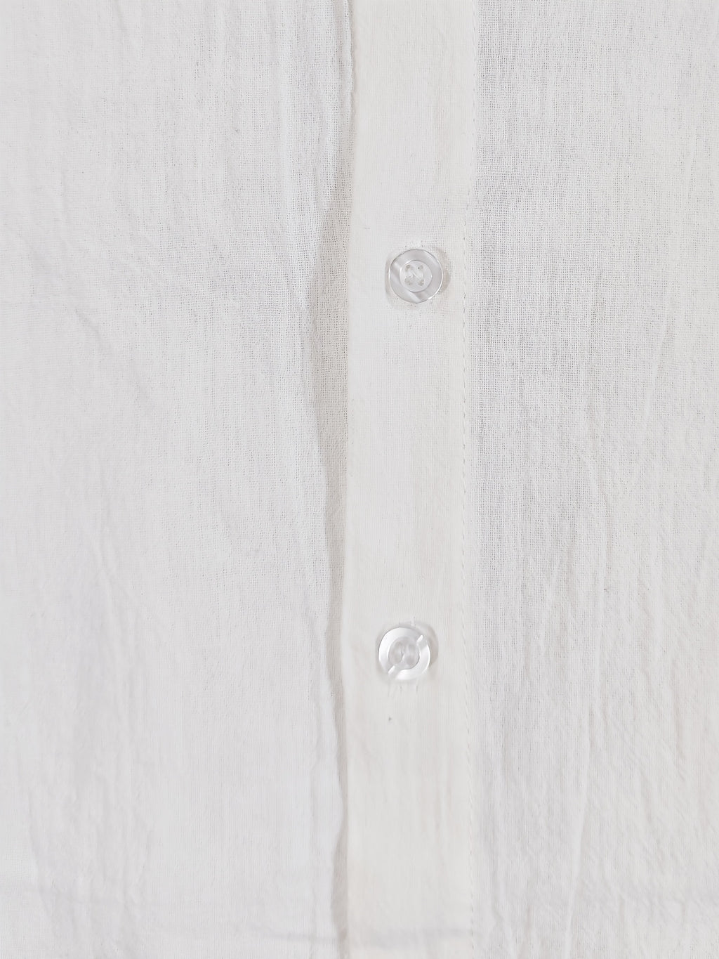 Casual Men's Pure-color Long-sleeved Shirt, a Classic and Versatile Button-up Cardigan, Skin-friendly, Breathable, and of Good Texture. Available in Multiple Colors, It Is the First Choice for Daily Commuting, Shopping, and Going Out. - White