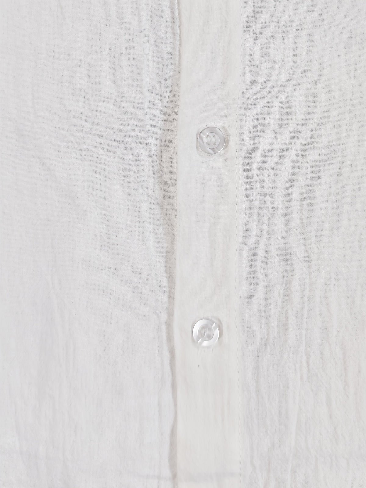 Casual Men's Pure-color Long-sleeved Shirt, a Classic and Versatile Button-up Cardigan, Skin-friendly, Breathable, and of Good Texture. Available in Multiple Colors, It Is the First Choice for Daily Commuting, Shopping, and Going Out. - White