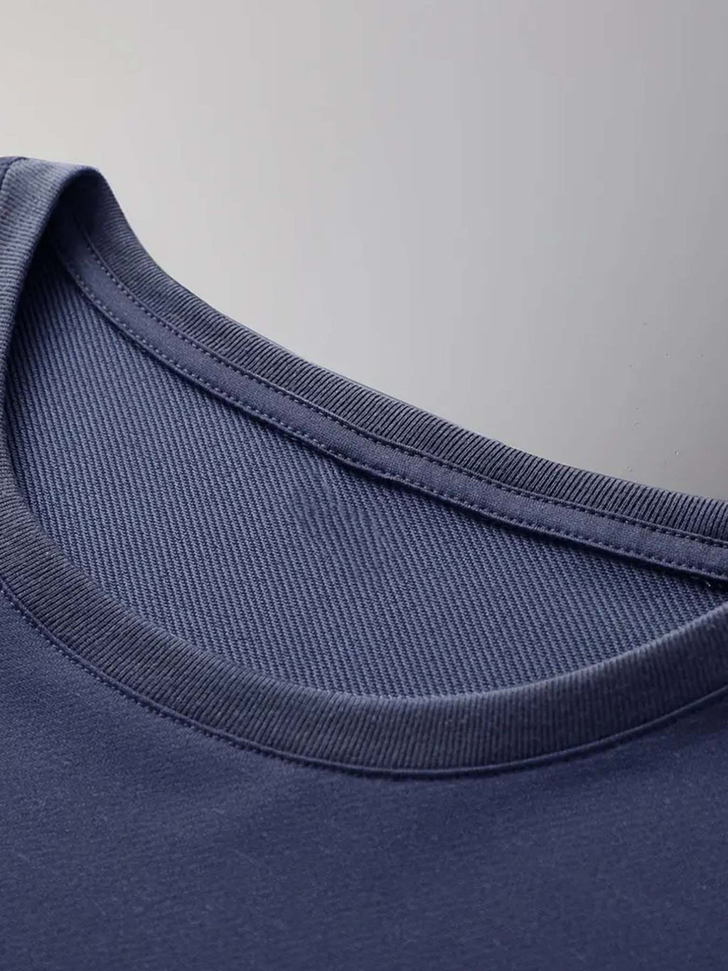 Men's Casual T-shirt with Heart-shaped Hand Gesture Print on Front and Back, Summer Round-neck Short-sleeve T-shirt, Fashionable and Versatile Trendy Short-sleeve Top for Men - Blue Navy