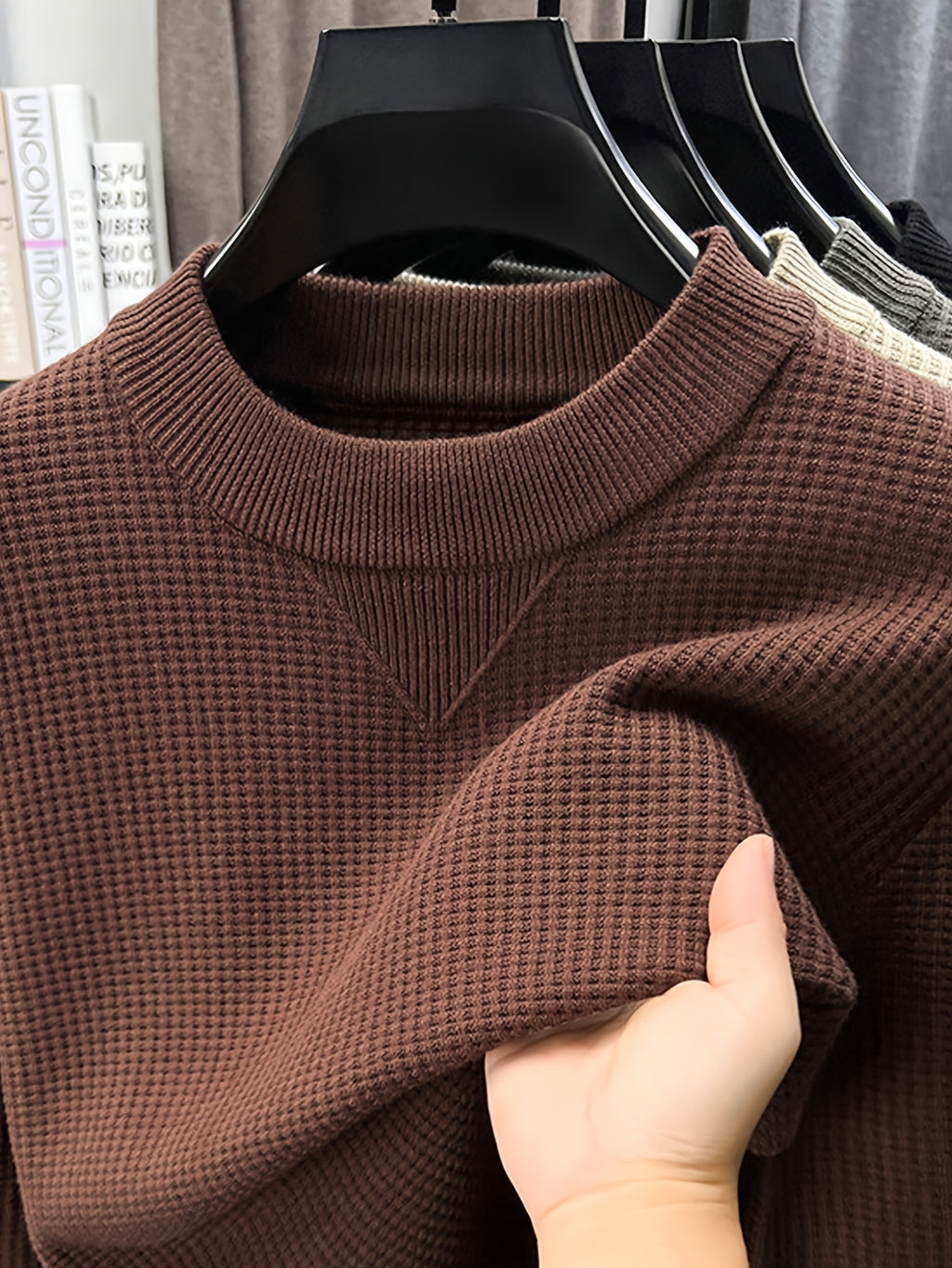Men's Waffle Knit Half-Turtleneck Base Layer, a Low-cut Half-turtleneck That Doesn't Constrict the Neck, Providing Moderate Warmth, Suitable for Both Business Attire and Casual Daily Wear - SINBOS - Coffee Color