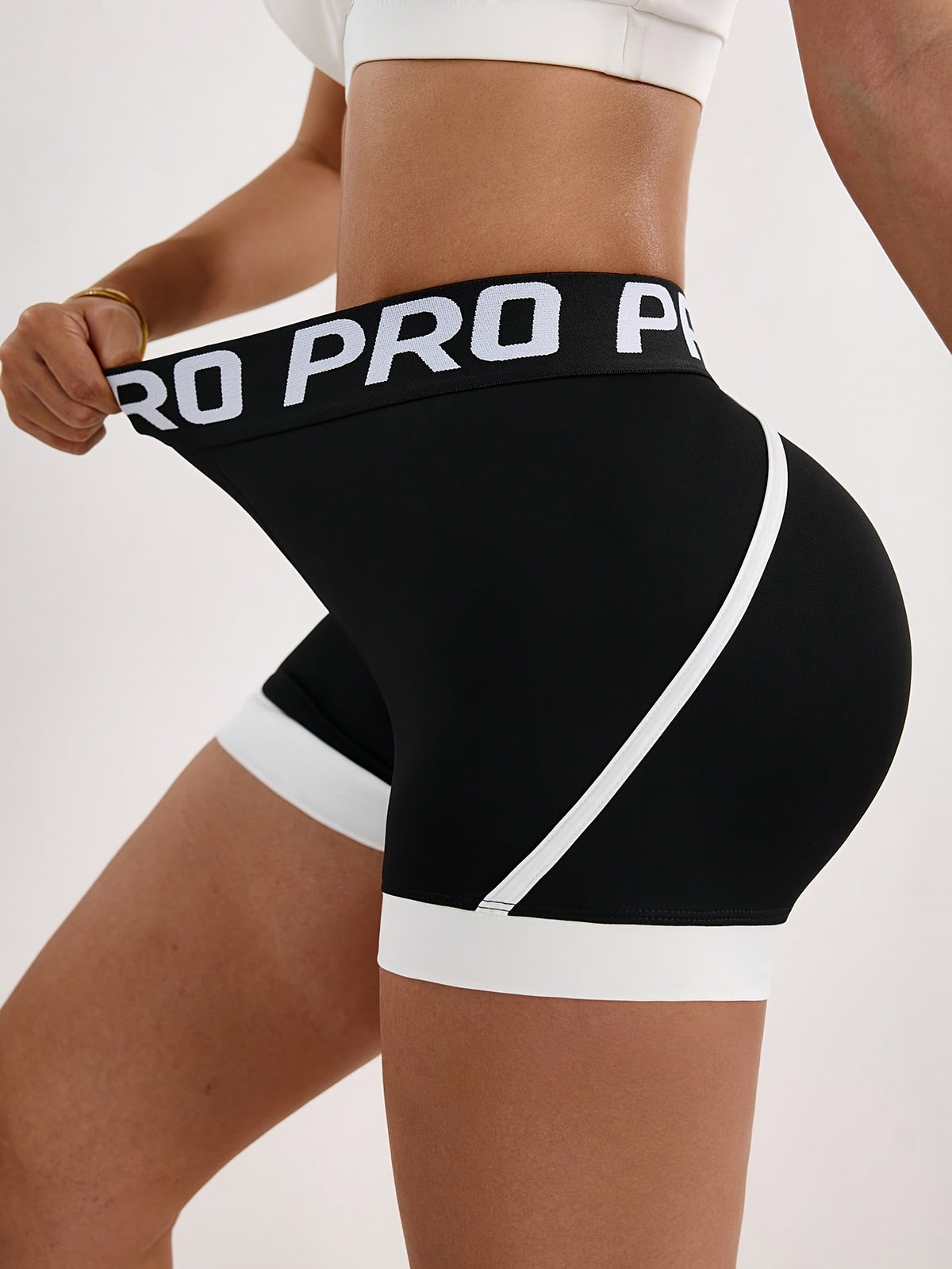 Women'S Color-Blocked Elastic Shorts, Suitable for Various, Hip-Lifting Shorts, Classic Color Scheme, Visually, Shaping Tights, Tights, Easy, Stylish And Elegant, Suitable For, Daily Casual Wear, Party Gatherings, And Travel Vacations - Black