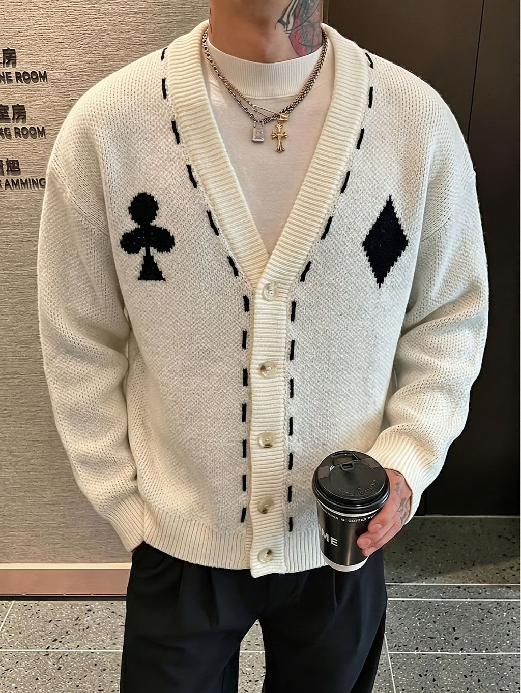 Autumn Winter New Men'S Poker Element Cardigan Sweater, Fun Checkered Contrast V-Neck Knit Jacket, Casual Outerwear - Apricot