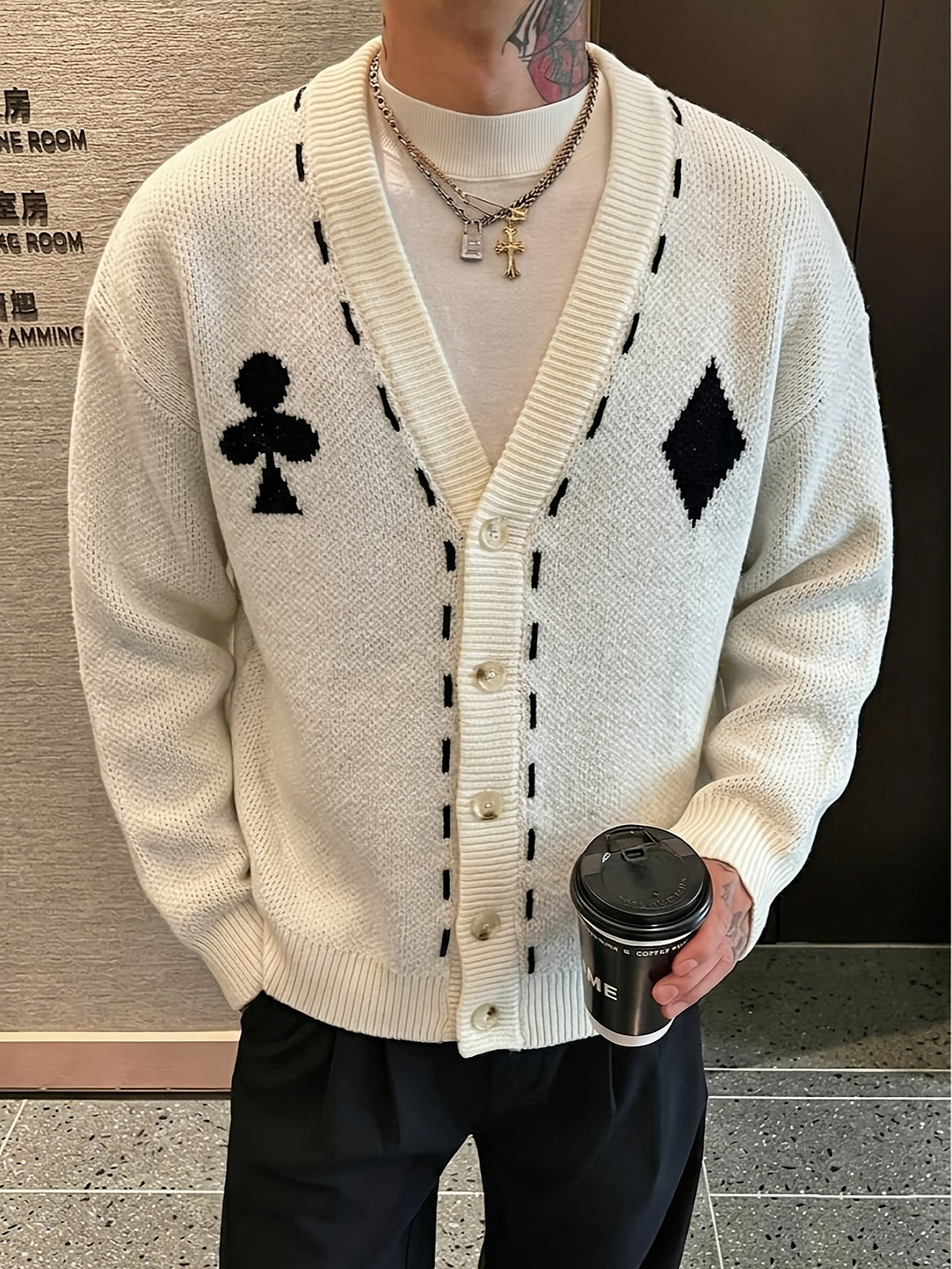 Autumn Winter New Men'S Poker Element Cardigan Sweater, Fun Checkered Contrast V-Neck Knit Jacket, Casual Outerwear - Apricot