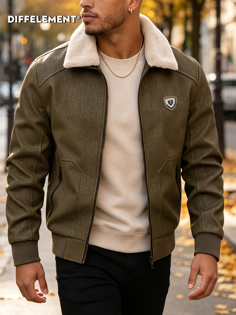 Men'S Plush Collar Distressed Flight Jacket, Thickened Warm Lining Vintage Texture Fabric Zipper Pockets Shield Badge Slim Short Style Fall Winter Riding Commute American Casual Windproof Durable Coat - Green
