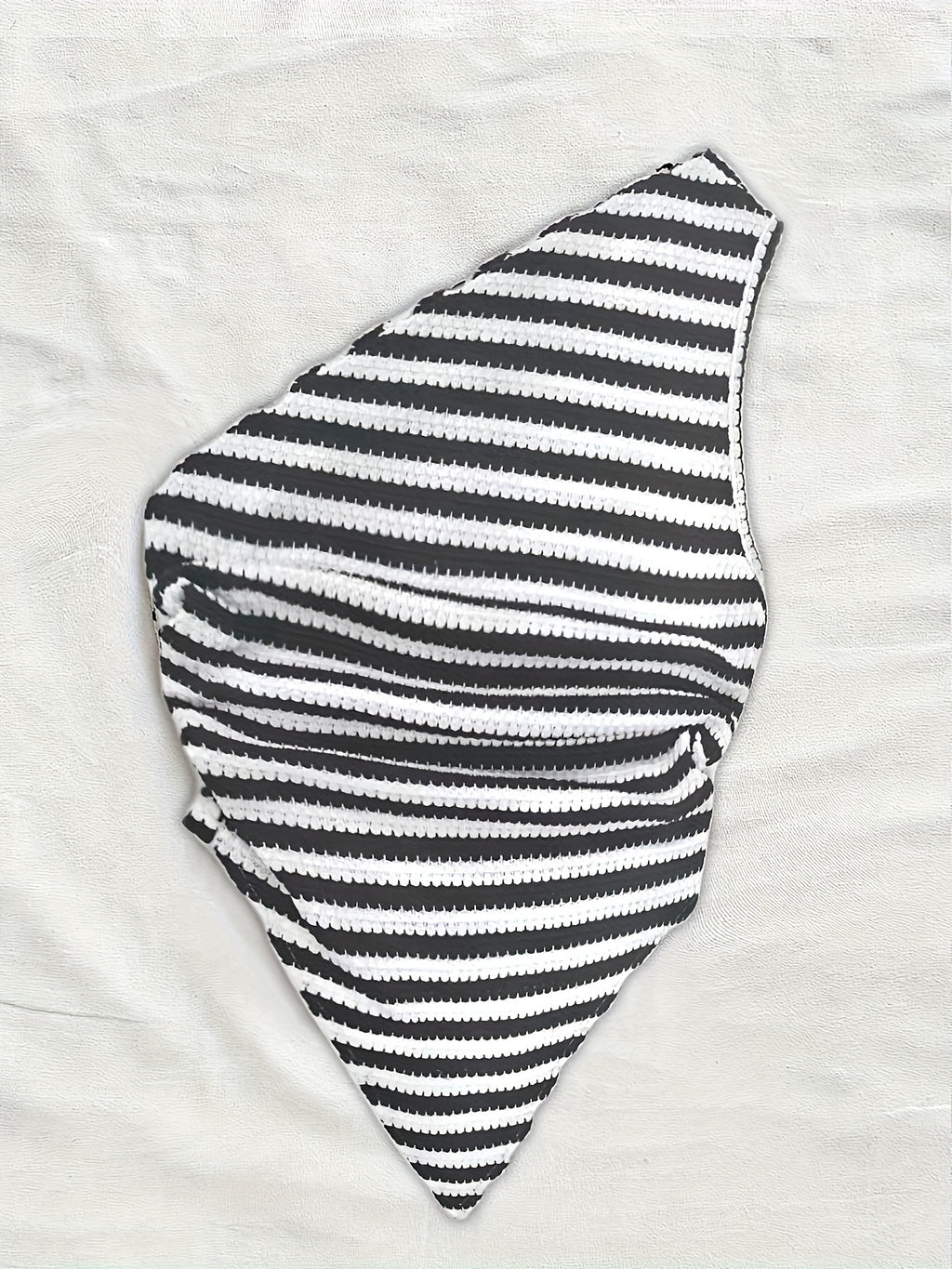 Off-The-Shoulder Striped Temperament Women'S Top - Black And White