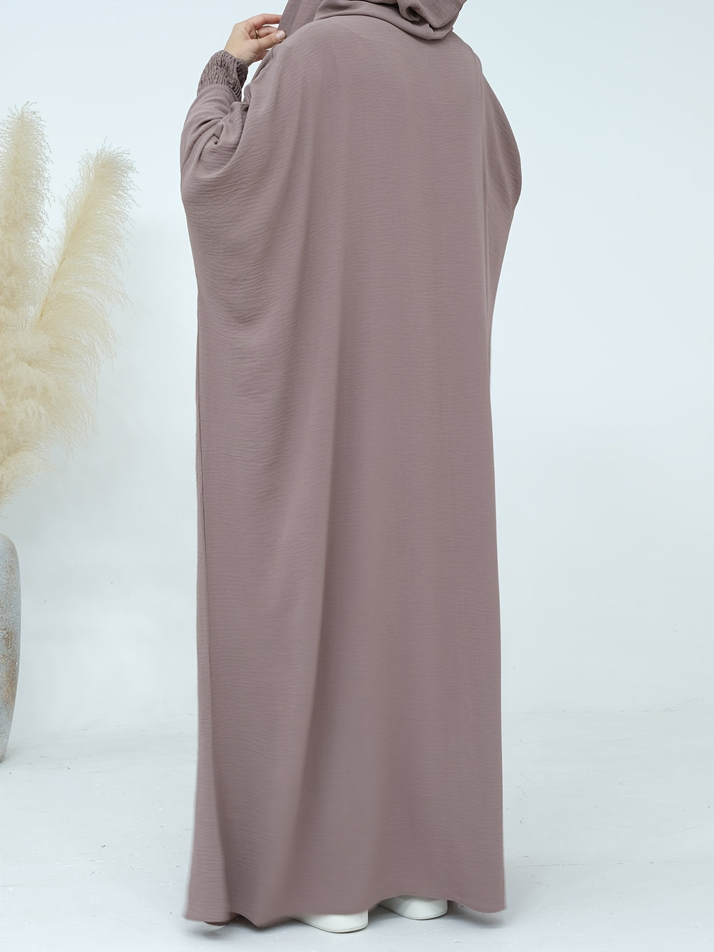 Plus Size - Plus Size - 1pc Prayer Jilbab Outfit for Muslim Women, Stylish And Elegant, Features a Solid Color, Ideal for Everyday Wear, Festivals, Gatherings, And Outdoor Events. Women'S Islamic - Pale Pinkish Gray