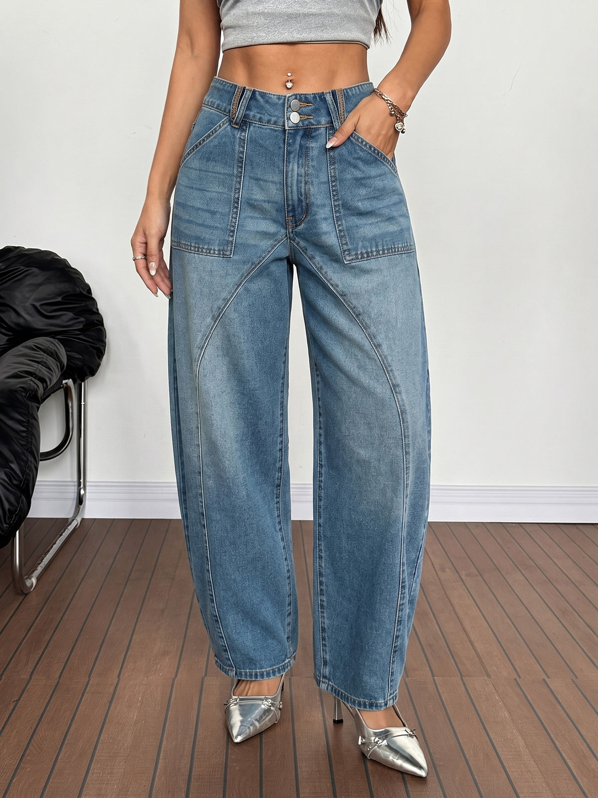 Women's Elegant and Trendy Bucket-Design Stretch Jeans - Blue