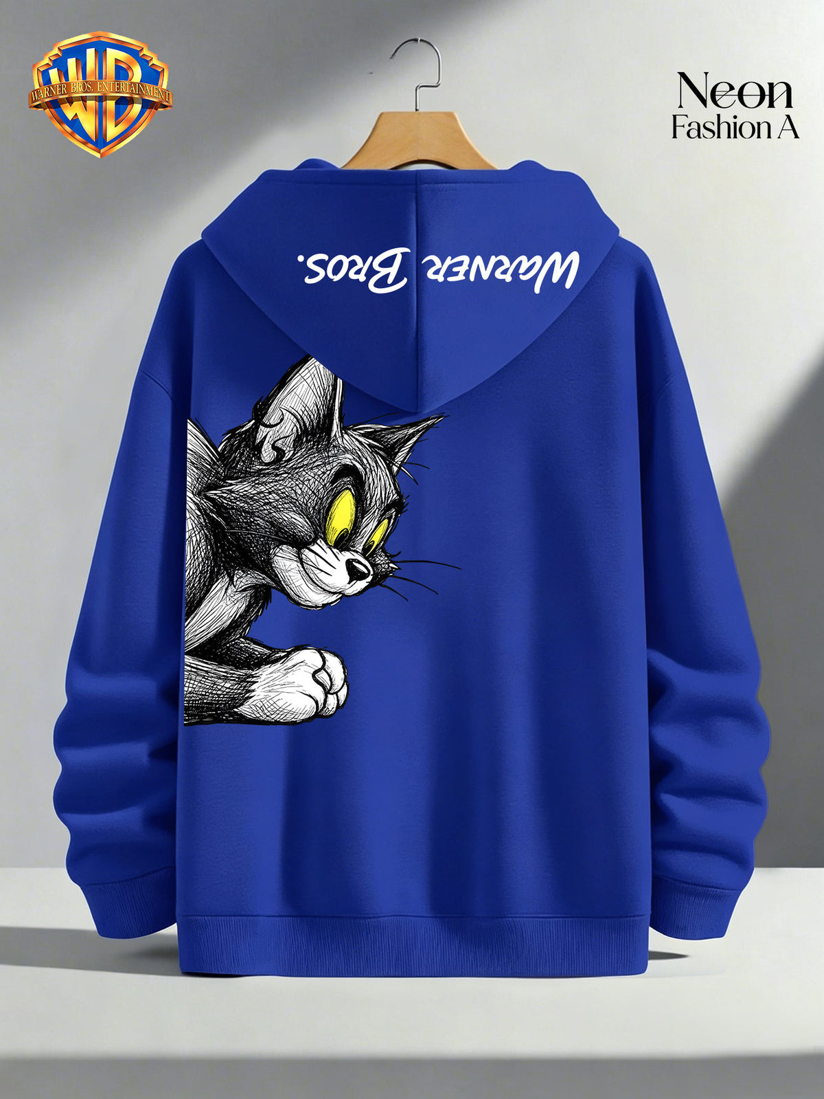 1pc Warner Bros. Cartoon Classic Couple's Sweatshirt, Unisex Long-Sleeve Top with Playful WB Anime Character Action Print on the Back, Trendy, Fashionable, Versatile, Streetwear, Comfortable, and Casual Outerwear, Chinese National Trend - Men's - Colorful Purple